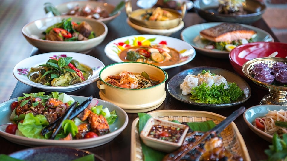 ae437a3148914db0966c8a1186efc2c2_Here_Are_Local_Dishes_Inspired_By_Summer_Rain_And_Winter_Of_Thailand_(1)